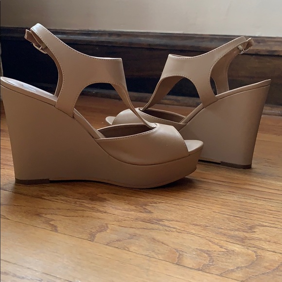 Light Beige T-Strap Platforms - BP - Picture 4 of 4